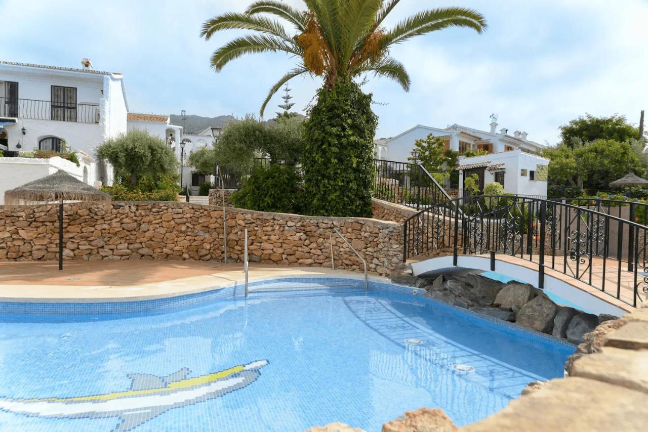 Right By The Pool Area In Capistrano Village! Nerja Zewnętrze zdjęcie